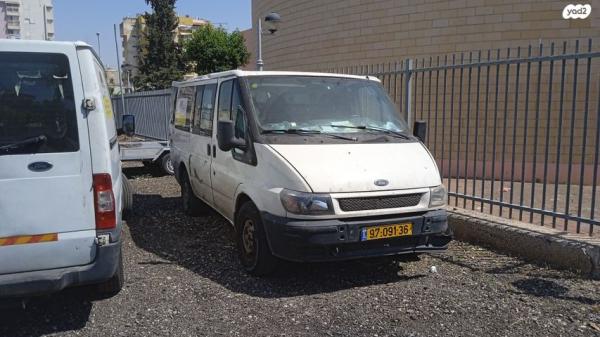 פורד טרנזיט 300S סגור ידני דיזל גג מוגבה 2.4 (90 כ''ס) דיזל 2002 למכירה בבני ברק