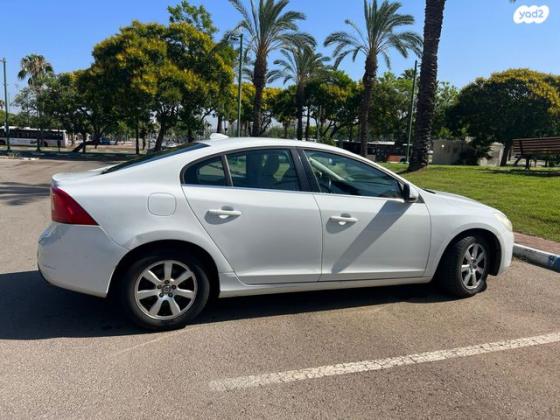 וולוו S60 Kinetic אוט' 2.0 (203 כ''ס) בנזין 2011 למכירה בתל אביב יפו