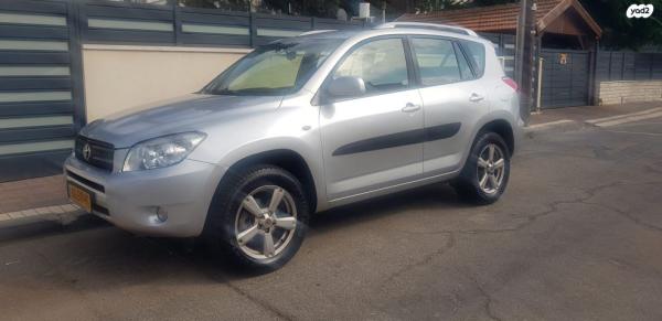 טויוטה RAV4 ארוך 4X4 GLI אוט' 2.0 (152 כ''ס) בנזין 2009 למכירה בנהריה