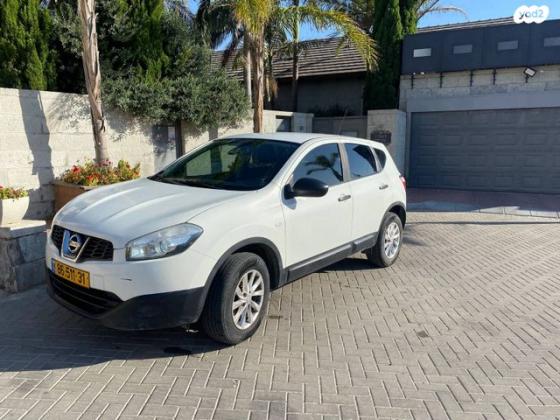 ניסאן קשקאי Visia ידני 1.6 (117 כ''ס) בנזין 2014 למכירה במעלה אדומים