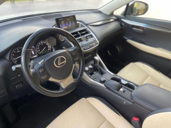 לקסוס NX 4X4 NX200T Premium אוט' 2.0 (238 כ"ס) בנזין 2017 למכירה ביהוד מונוסון