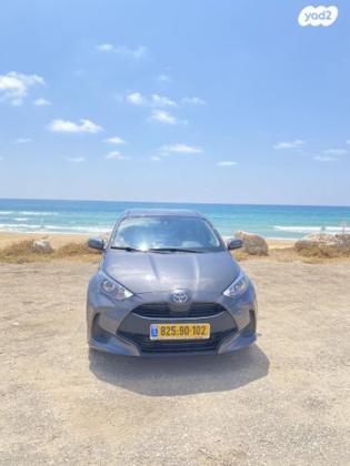 טויוטה יאריס Style אוט' 1.5 (125 כ"ס) בנזין 2022 למכירה בחיפה