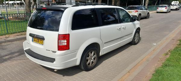 קרייזלר גראנד וויאג'ר Touring LS אוט' 7 מק' 3.8 (193 כ''ס) בנזין 2010 למכירה בבאר יעקב