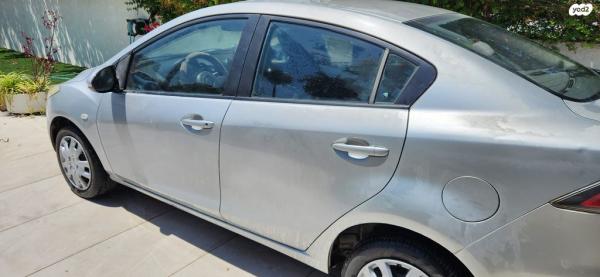 מאזדה H Dynamic אוט' 1.5 (103 כ"ס) בנזין 2011 למכירה בפרדס חנה כרכור