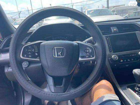 הונדה סיוויק האצ'בק החדשה Comfort ידני 1.0 (126 כ''ס) בנזין 2017 למכירה בנתניה