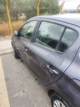יונדאי i20 Premium אוט' 1.4 (100 כ"ס) בנזין 2011 למכירה בבאר שבע