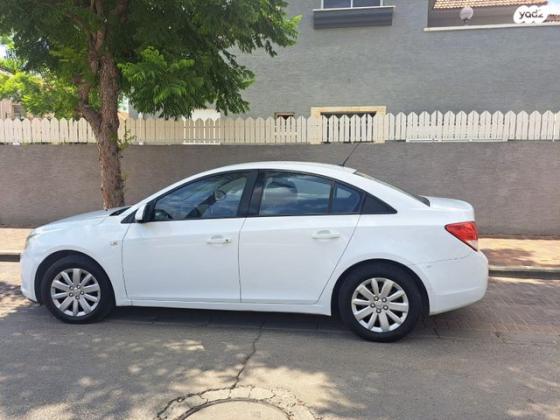 שברולט קרוז LS סדאן אוט' 1.6 (124 כ"ס) בנזין 2011 למכירה בבאר יעקב