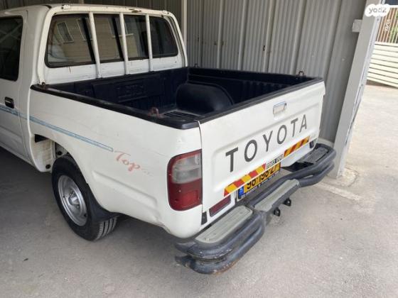 טויוטה היילקס 2X4 SR דאבל קבינה ידני דיזל 2.4 (83 כ''ס) דיזל 2000 למכירה באעבלין