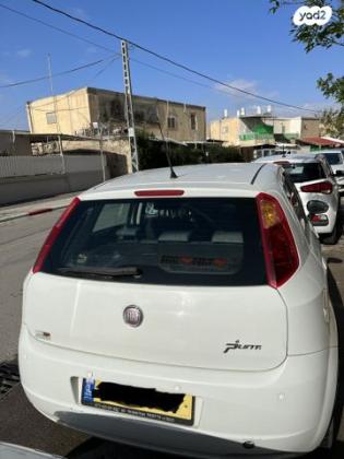 פיאט פונטו גרנדה (דור III) Dynamic רובוטית 1.4 (75 כ''ס) בנזין 2009 למכירה בבאר שבע