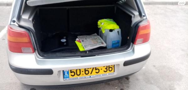 פולקסווגן גולף Comfortline אוט' 5 דל' 1.6 (102 כ''ס) [1999-2004] בנזין 2002 למכירה בקרית ים