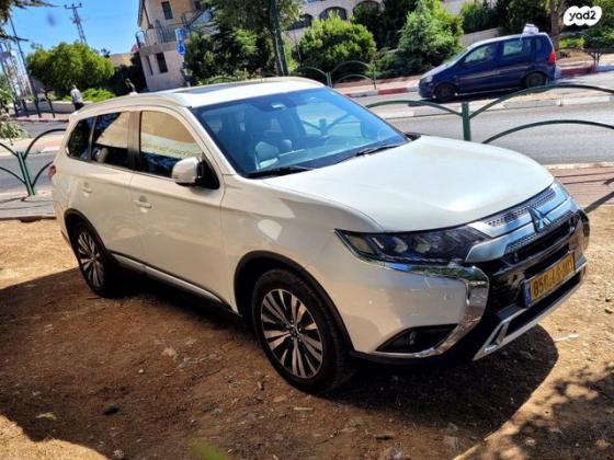 מיצובישי אאוטלנדר Premium אוט' 7 מק' 2.0 (150 כ''ס) בנזין 2020 למכירה בקרית ארבע