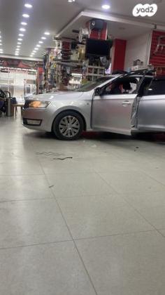 סקודה ראפיד Ambition אוט' 1.4 (122 כ"ס) בנזין 2014 למכירה בתל אביב יפו