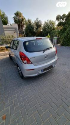 יונדאי i20 Insight אוט' 1.4 (100 כ"ס) בנזין 2014 למכירה בבניה
