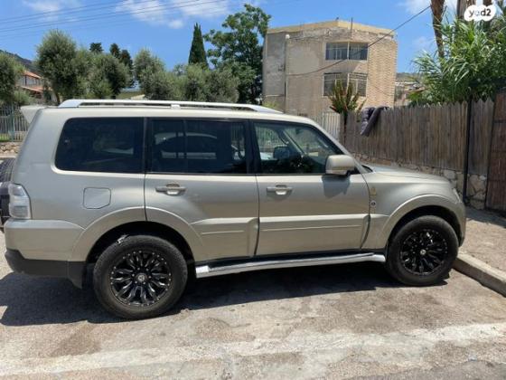 מיצובישי פג'רו ארוך 4X4 Dakar אוט' דיזל 7 מק' 3.2 (170 כ''ס) דיזל 2008 למכירה בטירת כרמל