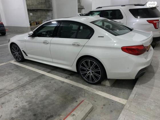 ב.מ.וו סדרה 5 530E IPer Exclusive הייבריד אוט' 2.0 (252 כ"ס) היברידי חשמל / בנזין 2018 למכירה בחיפה