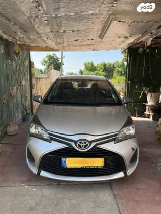 טויוטה יאריס Sol אוט' 1.3 (99 כ"ס) בנזין 2016 למכירה בפרדס חנה כרכור