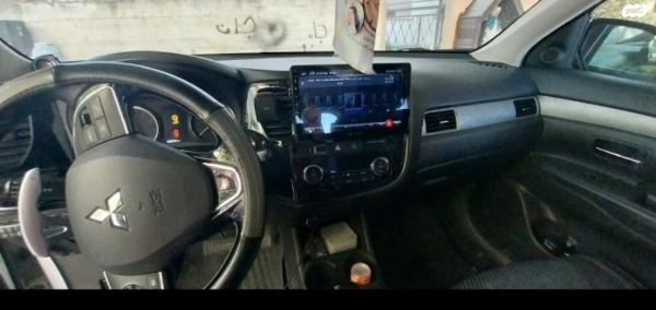 מיצובישי אאוטלנדר Instyle אוט' 7 מק' 2.0 (150 כ"ס) בנזין 2016 למכירה באעבלין