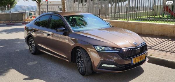 סקודה אוקטביה Dynamic אוט' 1.5 (150 כ''ס) בנזין 2021 למכירה בירושלים