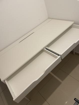 שולחן כתיבה איקאה דגם ALEXצבע