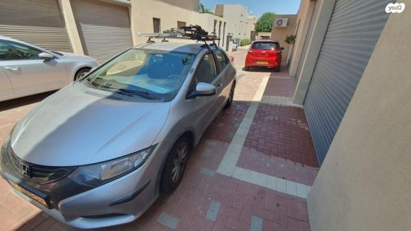 הונדה סיוויק האצ'בק החדשה Comfort אוט' 1.8 (142 כ''ס) בנזין 2013 למכירה בגן יבנה