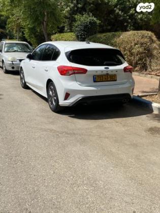 פורד פוקוס ST-Line הצ'בק אוט' 1.5 (182 כ''ס) בנזין 2022 למכירה ברעננה
