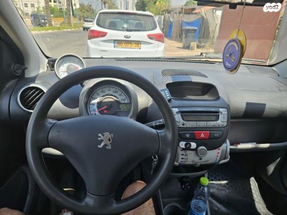 פיג'ו 107 Trendy אוט' 1.0 (70 כ''ס) בנזין 2012 למכירה ברמלה