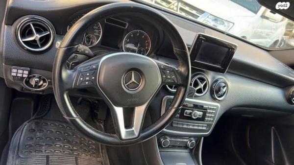 מרצדס A-Class A180 Style סדאן אוט' 1.6 (122 כ''ס) בנזין 2013 למכירה בטירה