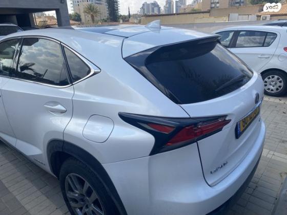 לקסוס NX NX300H Luxury הייבריד אוט' 2.5 (155 כ''ס) בנזין 2016 למכירה בראש העין
