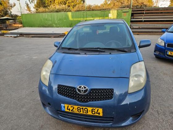 טויוטה יאריס Sol רובוטית 1.3 (87 כ"ס) בנזין 2008 למכירה בפרדס חנה כרכור