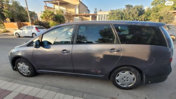 מיצובישי גרנדיס Executive אוט' 2.4 (165 כ"ס) בנזין 2011 למכירה בערד