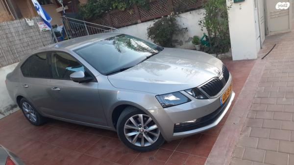 סקודה אוקטביה Style אוט' 1.0 5 דל' (115 כ''ס) בנזין 2018 למכירה ברחובות