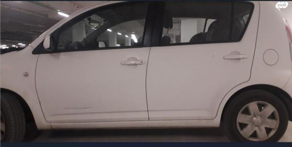 דייהטסו סיריון CX אוט' גרסת בסיס 1.3 (87 כ''ס) בנזין 2008 למכירה בנתניה