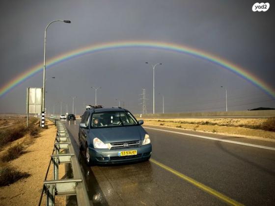 קיה קרניבל LX אוט' דיזל 7 מק' 2.9 (185 כ''ס) דיזל 2009 למכירה בערד