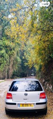 פולקסווגן גולף Basic אוט' 1.6 (102 כ''ס) בנזין 2000 למכירה באום אל פחם