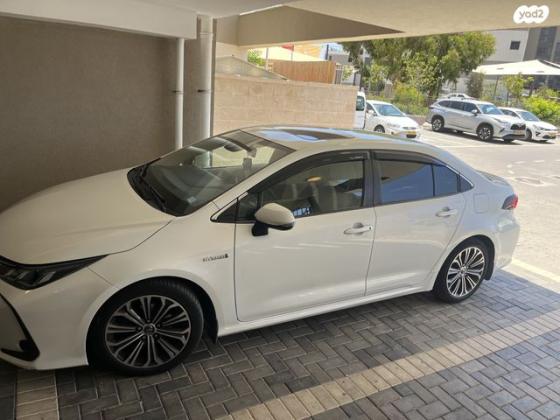 טויוטה קורולה הייבריד Limited סדאן אוט' 1.8 (98 כ''ס) בנזין 2019 למכירה בעתלית