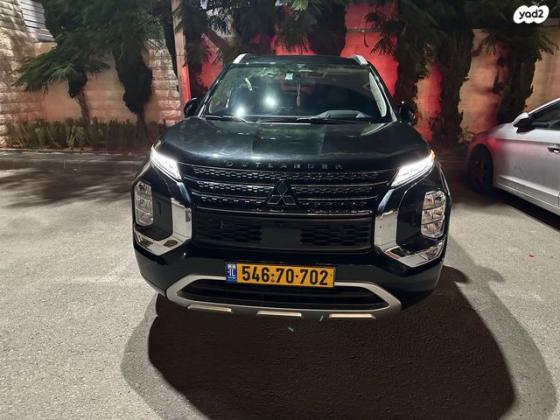 מיצובישי אאוטלנדר 4X4 Luxury אוט' 7 מק' 2.5 (181 כ"ס) בנזין 2021 למכירה בכפר קאסם