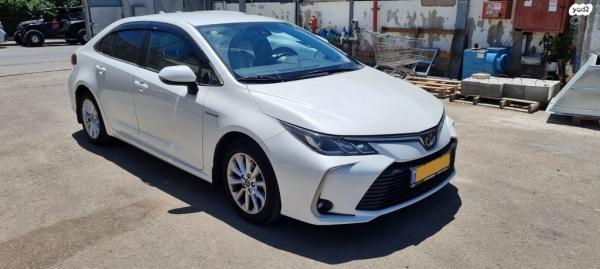טויוטה קורולה הייבריד Sense סדאן אוט' 1.8 (98 כ''ס) בנזין 2019 למכירה בראשון לציון