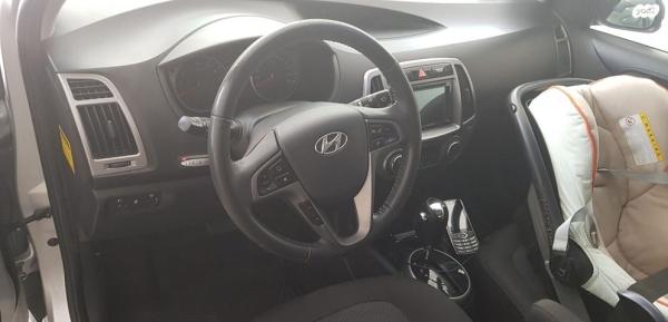 יונדאי i20 Inspire אוט' 1.4 (100 כ"ס) [2009-2015] בנזין 2013 למכירה בראשון לציון