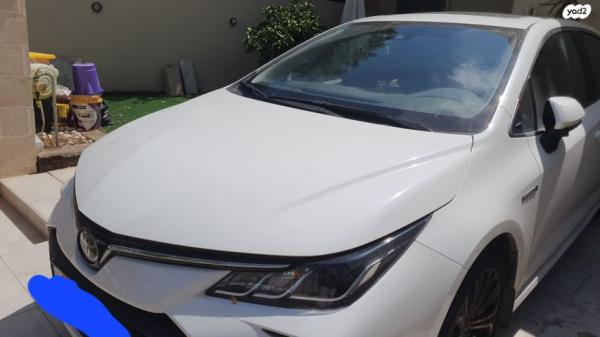 טויוטה קורולה הייבריד Limited סדאן אוט' 1.8 (98 כ''ס) בנזין 2020 למכירה בכפר סבא