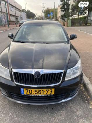 סקודה אוקטביה Ambiente אוט' 1.2 (105 כ''ס) בנזין 2011 למכירה ברעננה