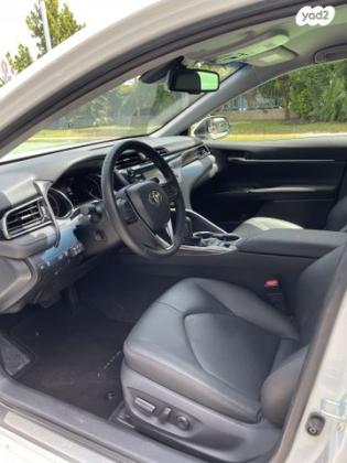 טויוטה קאמרי XLE הייבריד אוט' 2.5 (178 כ''ס) בנזין 2019 למכירה בתל אביב יפו