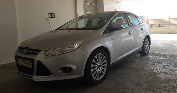 פורד פוקוס Trend סדאן אוט' 1.6 (125 כ"ס) בנזין 2012 למכירה באום אל פחם