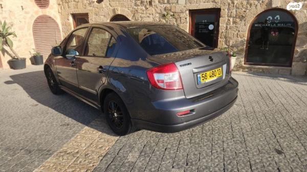 סוזוקי SX4 GLX סדאן אוט' 1.6 (119 כ"ס) בנזין 2012 למכירה בתל אביב יפו