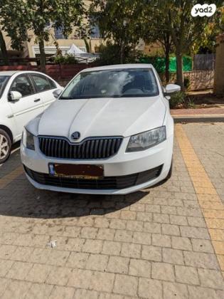 סקודה אוקטביה Ambition אוט' 1.2 (105 כ''ס) בנזין 2015 למכירה במזכרת בתיה
