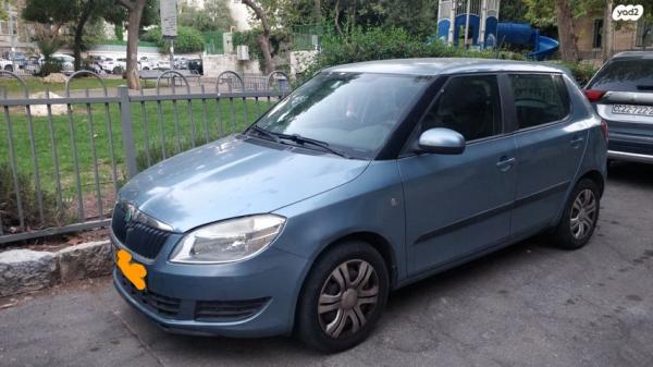 סקודה פאביה Ambiente אוט' 1.2 (105 כ''ס) בנזין 2011 למכירה בירושלים