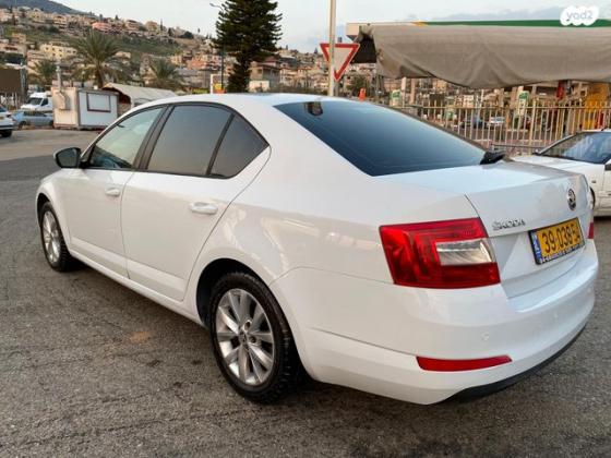 סקודה אוקטביה Ambition אוט' 1.2 (105 כ''ס) בנזין 2015 למכירה במגאר