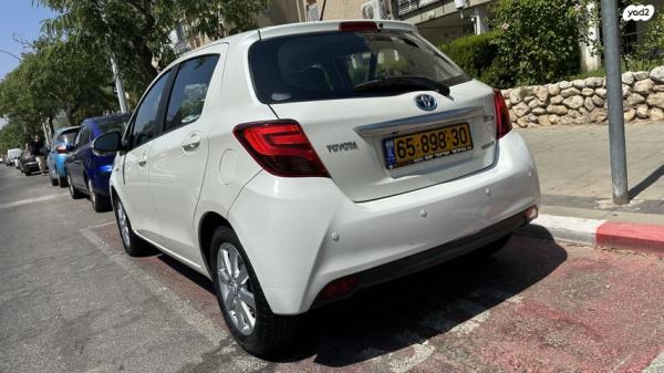 טויוטה יאריס הייבריד Hybrid אוט' 1.5 (74 כ''ס) בנזין 2014 למכירה בבת ים