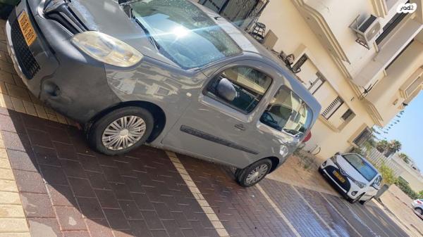 רנו קנגו החדשה Authentic ידני דיזל 1.5 (90 כ"ס) דיזל 2017 למכירה בפתח תקווה