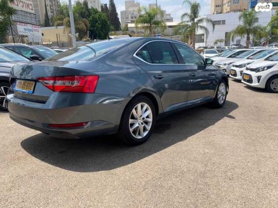 סקודה סופרב (2019 ואילך) Business אוט' 1.5 (150 כ''ס) בנזין 2020 למכירה בראשון לציון