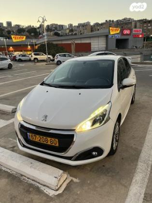 פיג'ו 208 Active Pro אוט' 1.2 (110 כ"ס) בנזין 2017 למכירה בטבריה